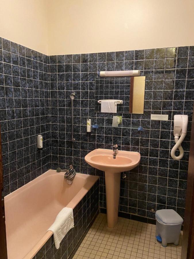 Logis L'Auberge Du Gros Silly-sur-Nied 외부 사진