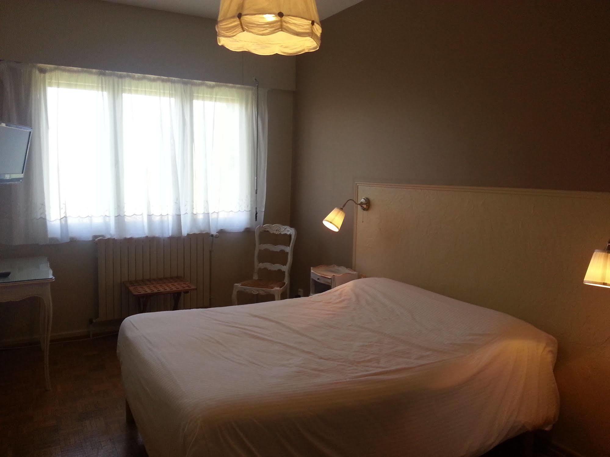 Logis L'Auberge Du Gros Silly-sur-Nied 외부 사진