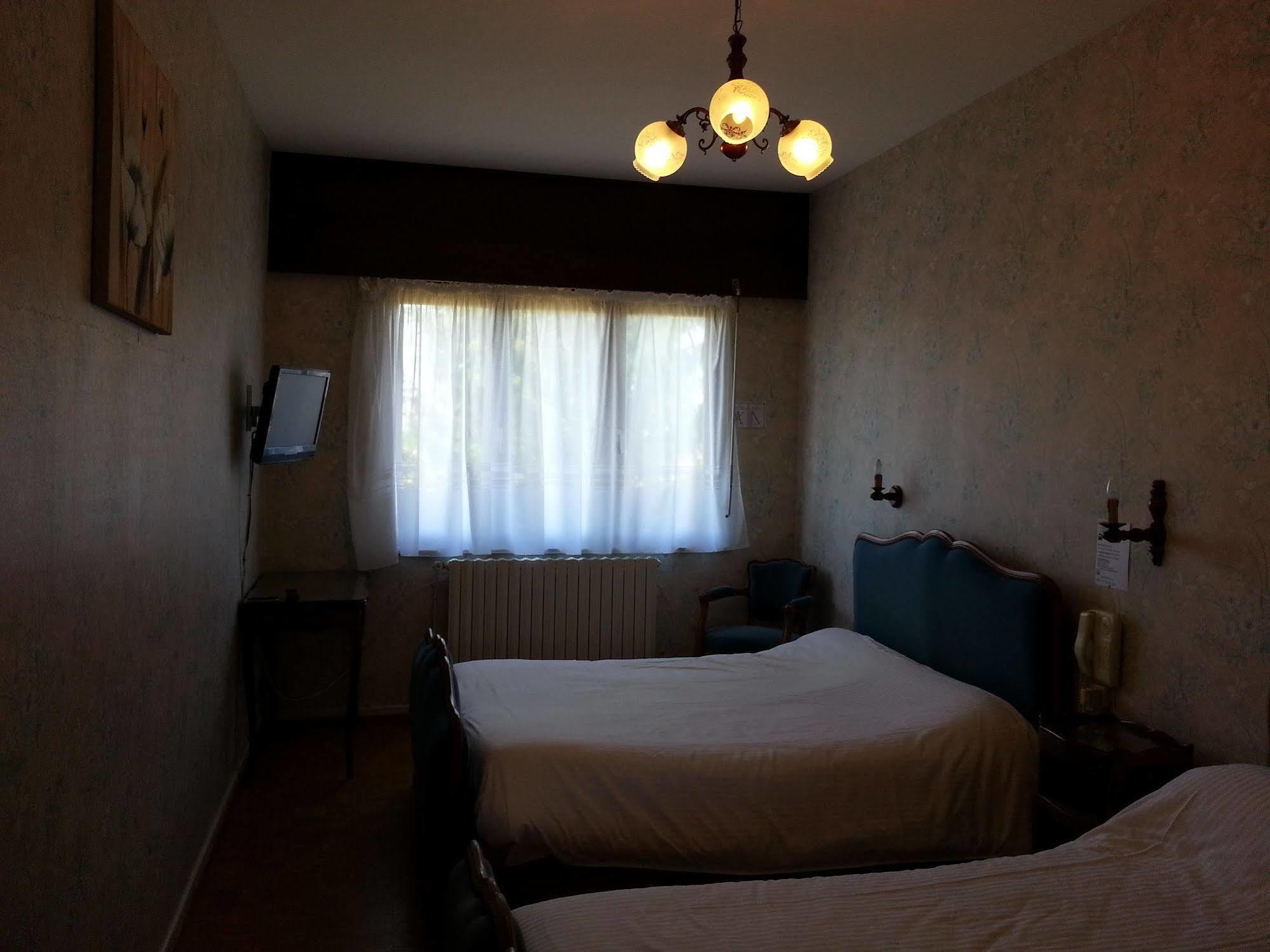 Logis L'Auberge Du Gros Silly-sur-Nied 외부 사진