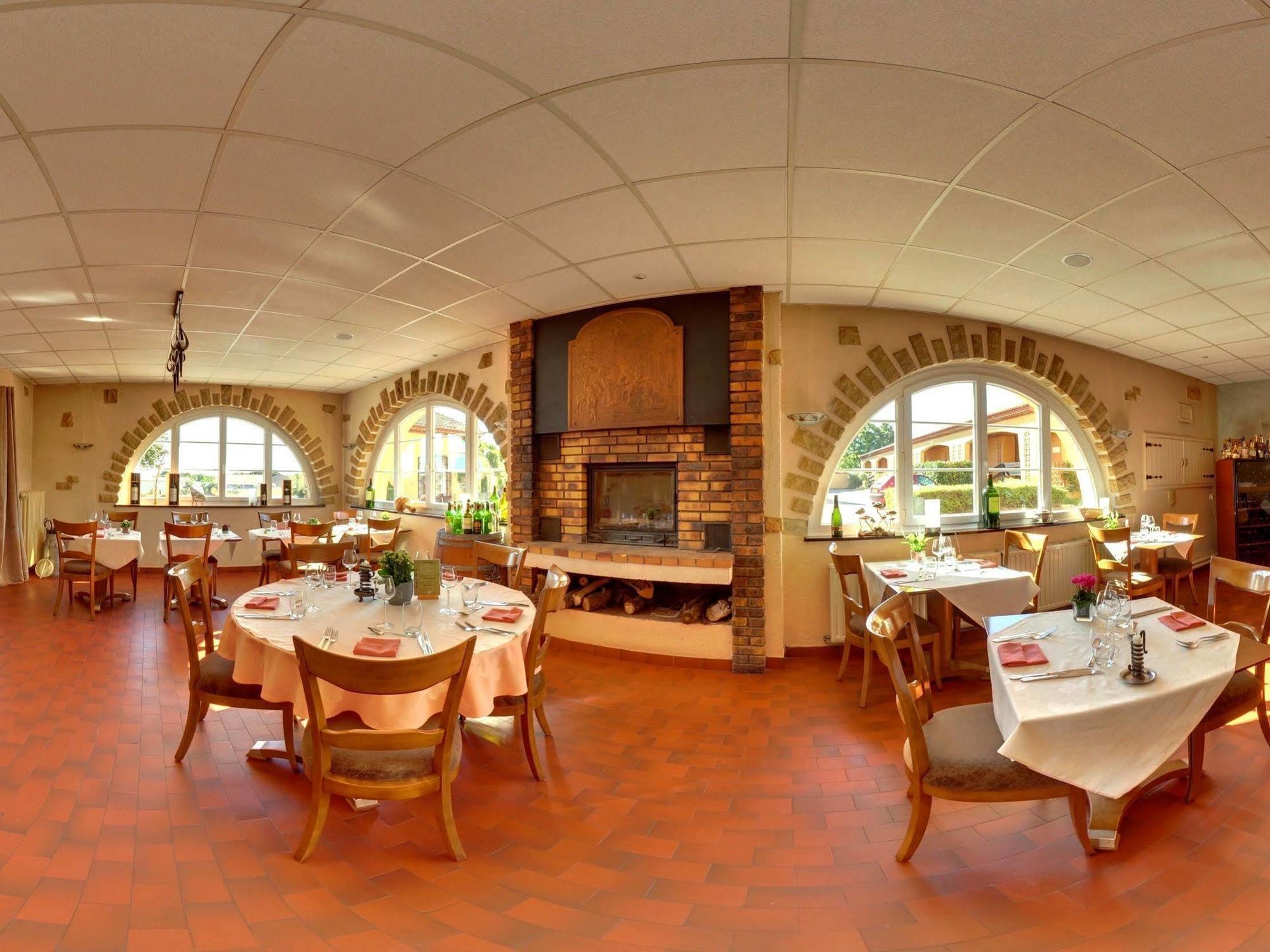 Logis L'Auberge Du Gros Silly-sur-Nied 외부 사진